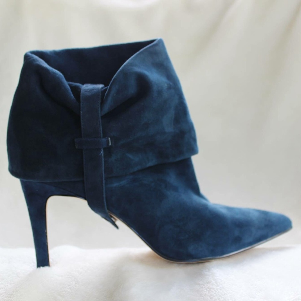 Calvin Klein Blue Suede Leather Ankle Boot - 7.5M
